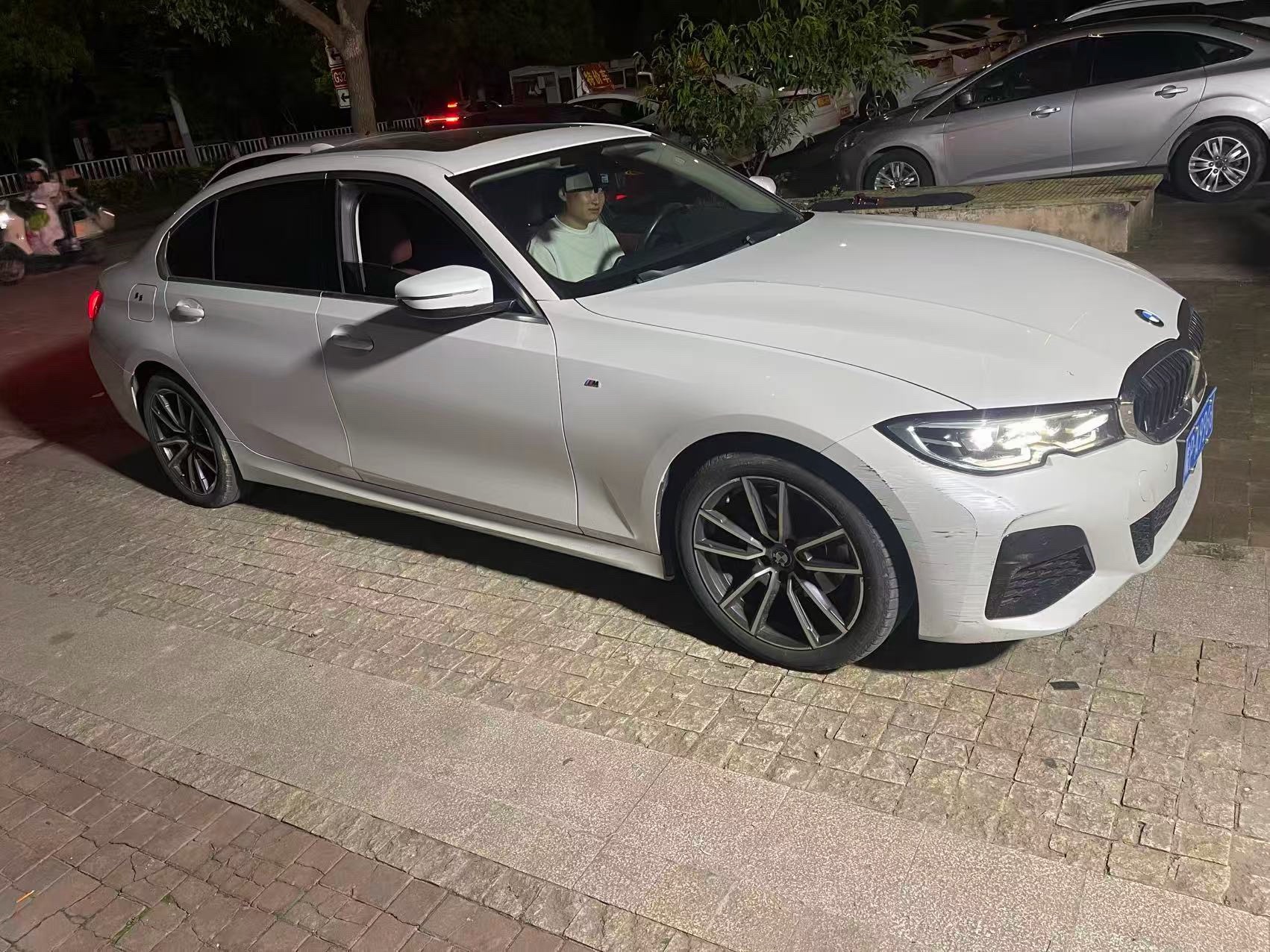 BMW 3 Series 2022 car image #2