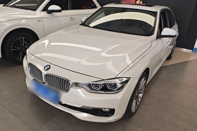 BMW 3 Series 2019 #2 BMW 3 Series 2019 immagine di auto #2
