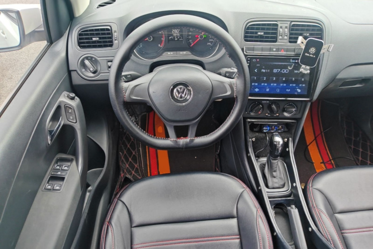 Volkswagen Polo 2017 #12 Volkswagen Polo 2017 car image #12