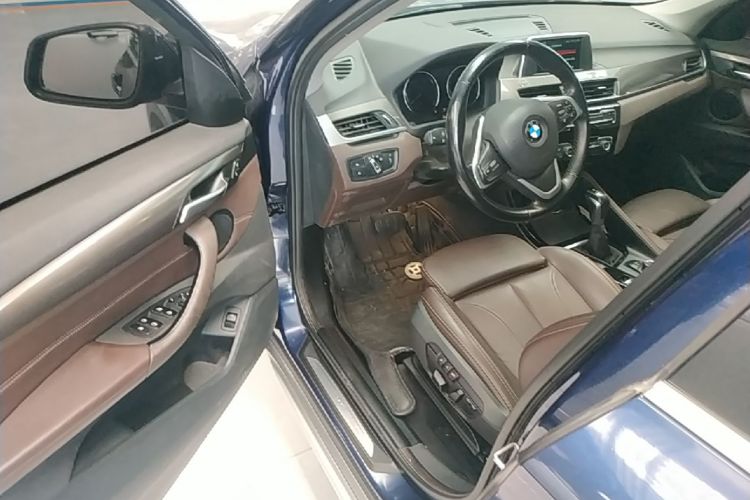 BMW X1 2019 car image #16