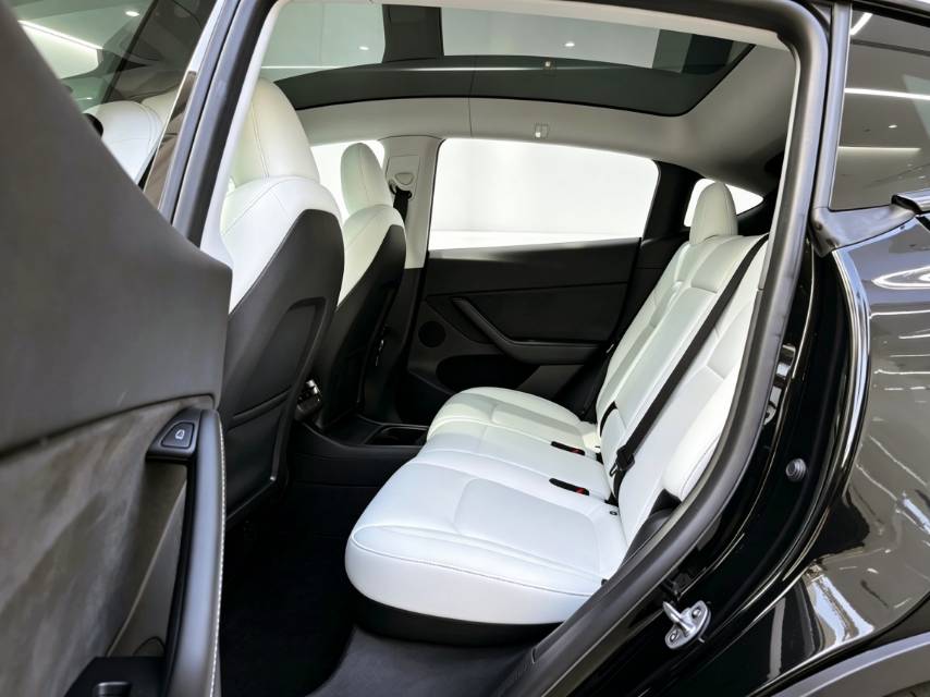 Tesla Model Y 2023 #11 Tesla Model Y 2023 image de voiture #11