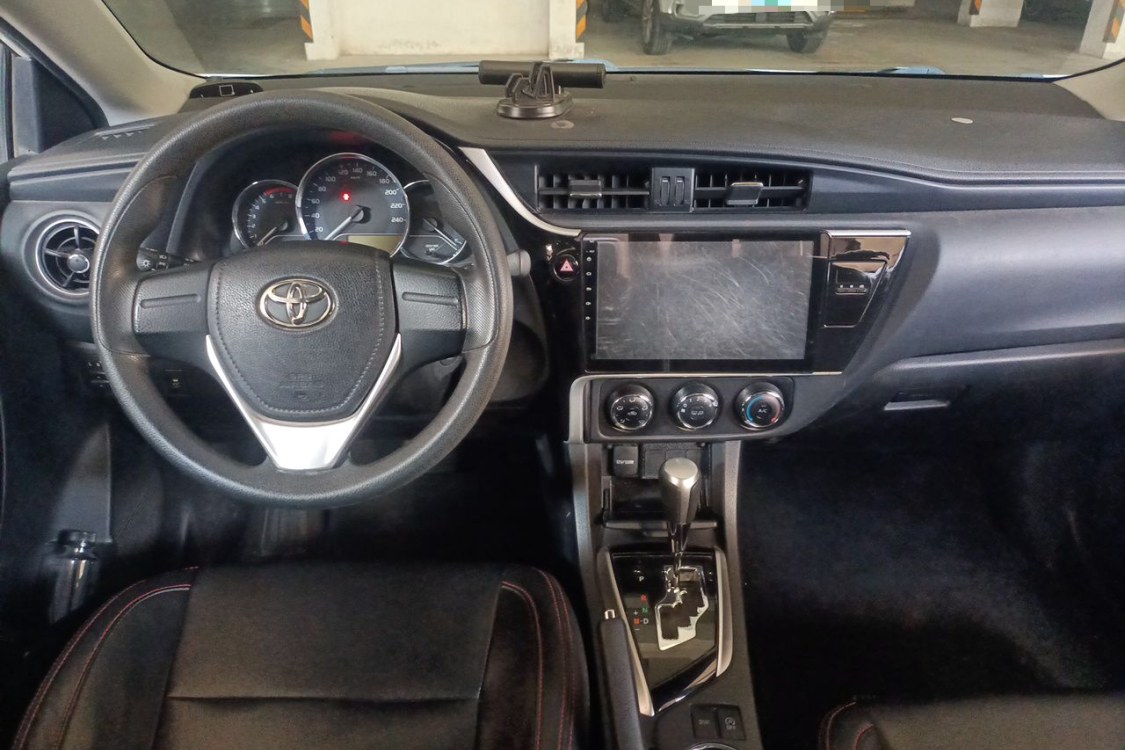 Toyota Corolla 2017 image de voiture #23
