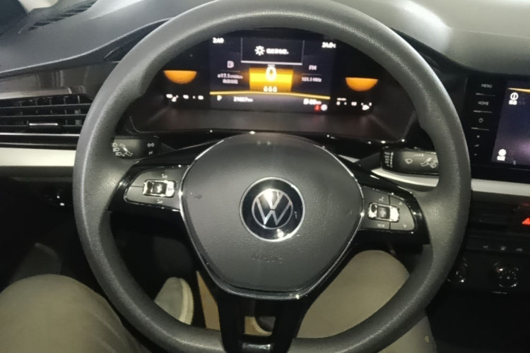 Volkswagen Lavida 2021 car image #11