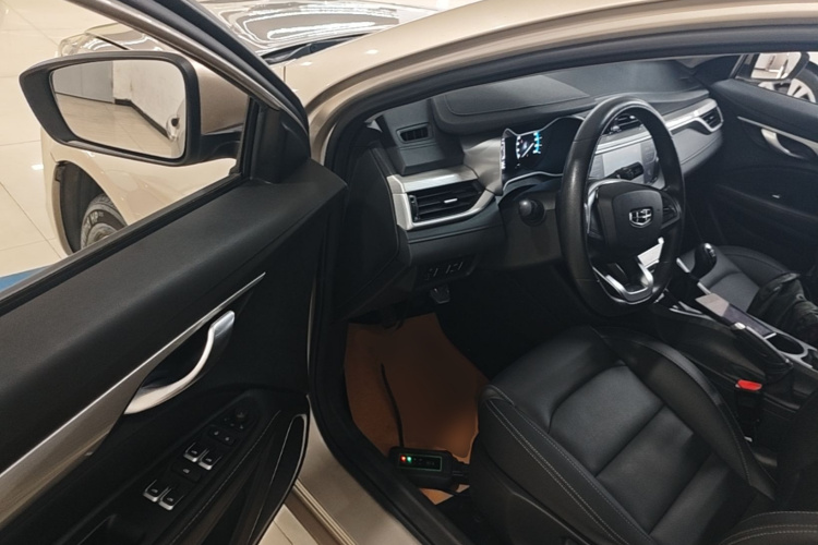 GEELY Emgrand 2020 #16 GEELY Emgrand 2020 car image #16