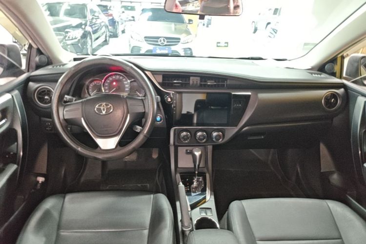 Toyota Corolla 2019 #10 Toyota Corolla 2019 car image #10