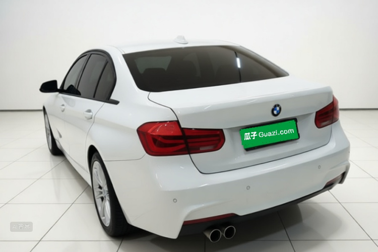 BMW 3 Series 2018 car image #5