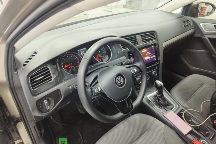 Volkswagen Golf 2020 #11 Volkswagen Golf 2020 car image #11
