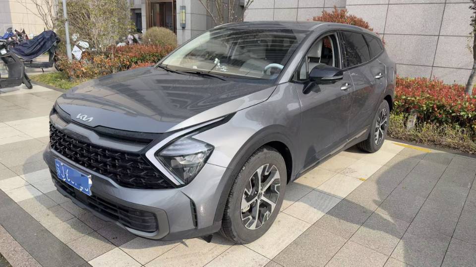 Kia Sportage 2025 汽车图片 