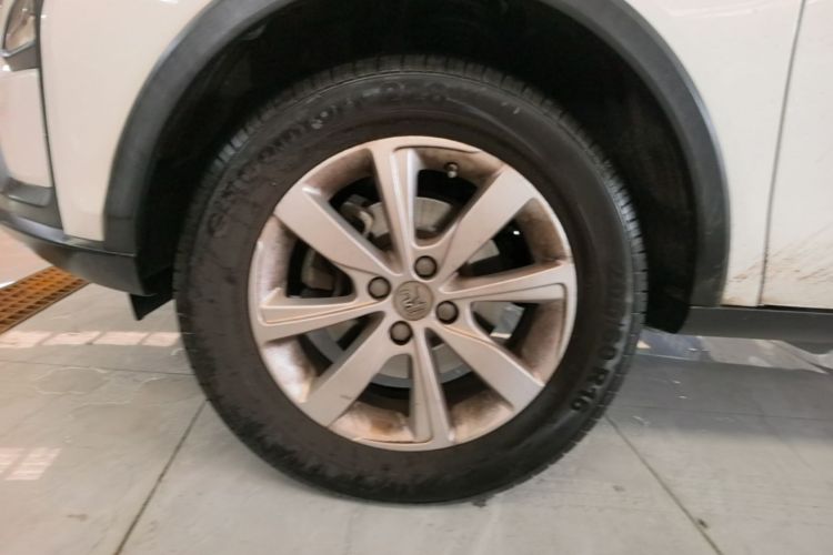 BYD Yuan 2017 #9 BYD Yuan 2017 car image #9