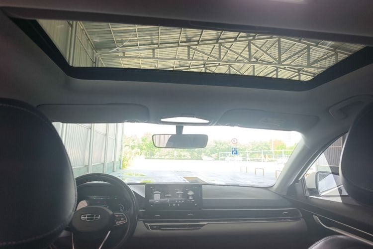 GEELY Emgrand 2021 car image #18