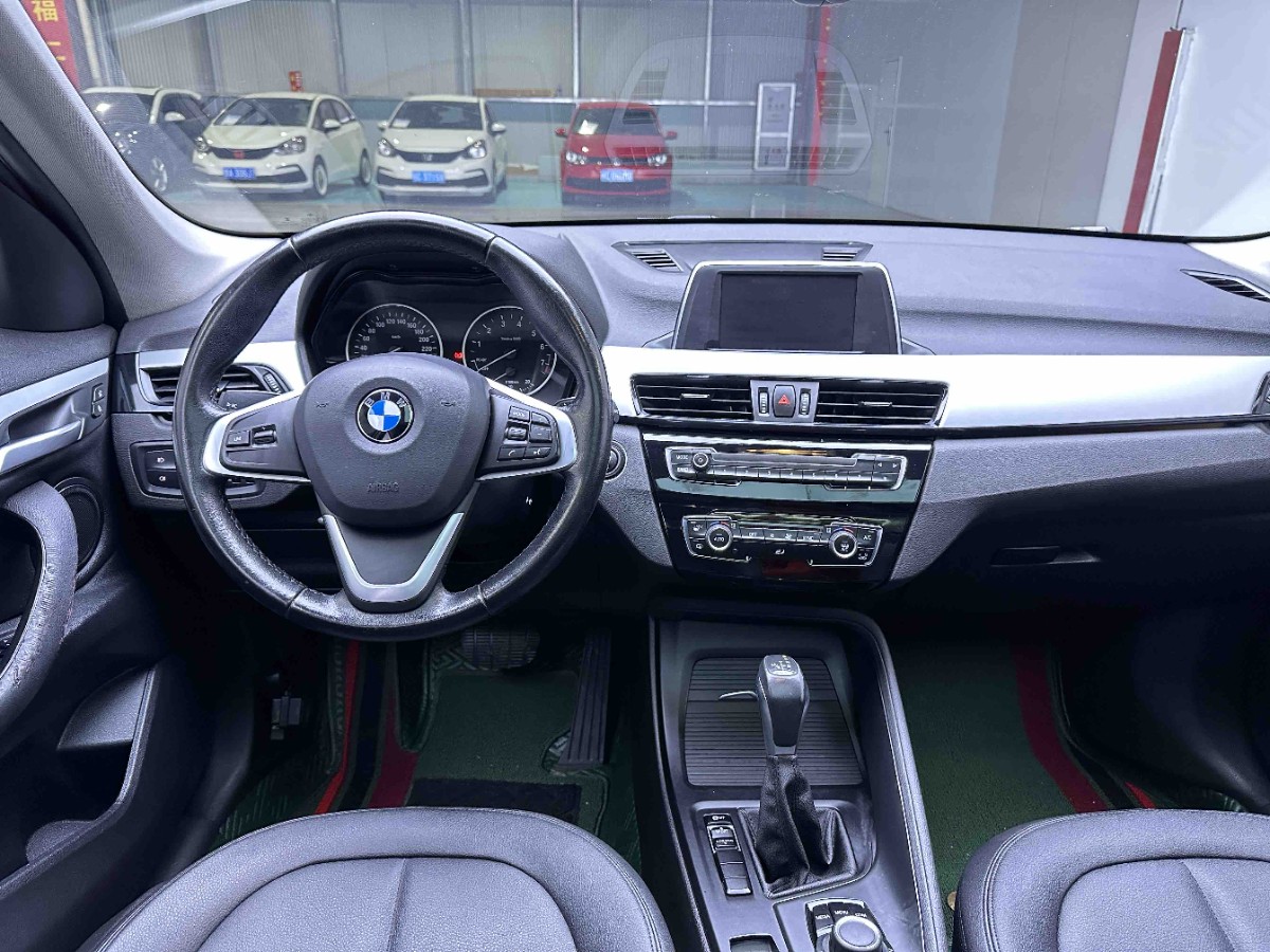 BMW X1 2018 #9 BMW X1 2018 car image #9