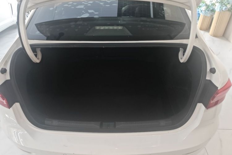 Volkswagen Lavida 2019 #19 Volkswagen Lavida 2019 car image #19