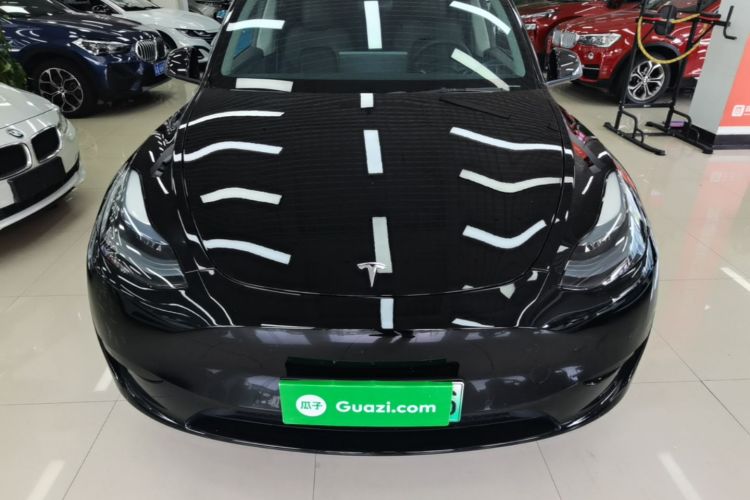 Tesla Model Y 2022 #3 Tesla Model Y 2022 car image #3