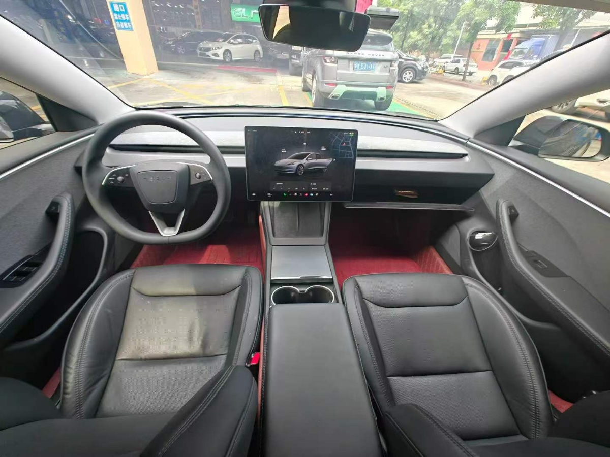 Tesla Model 3 2024 car image #4