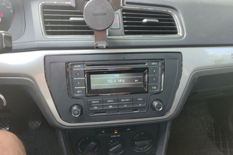 Volkswagen Lavida 2018 car image #13