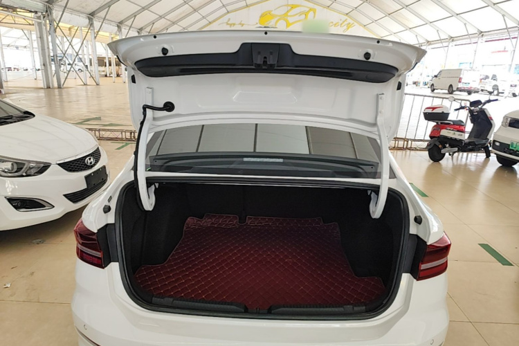 Volkswagen Lavida 2022 imagen de coche #19