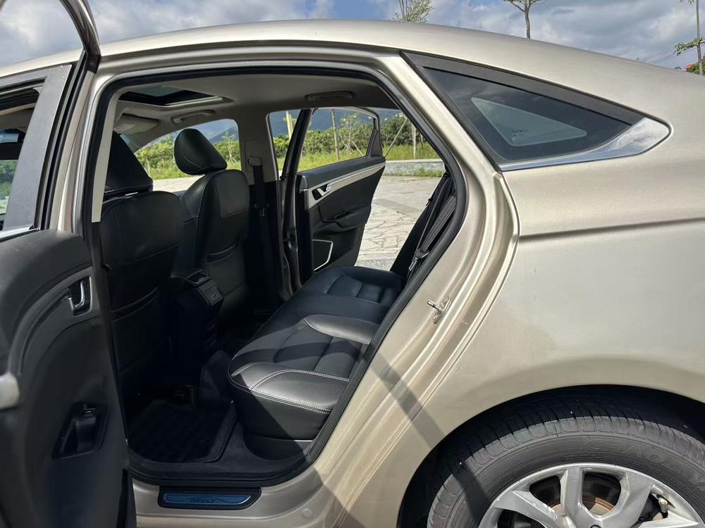 GEELY Emgrand GL 2017 car image #23