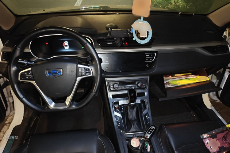 GEELY Emgrand 2018 car image #11