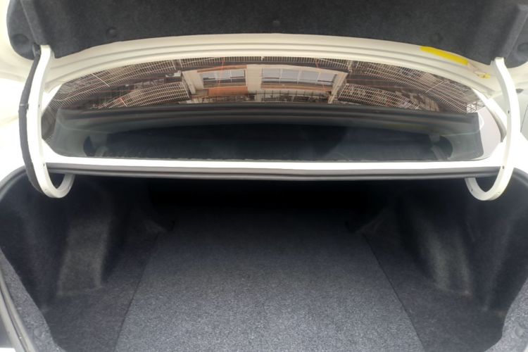 GEELY Emgrand 2019 #19 GEELY Emgrand 2019 car image #19