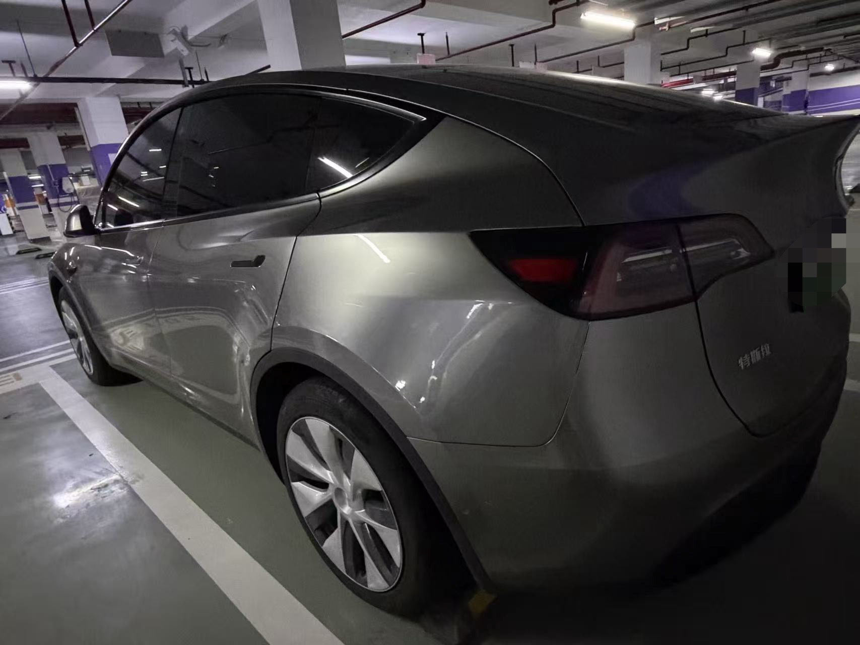 Tesla Model Y 2023 صورة سيارة #3
