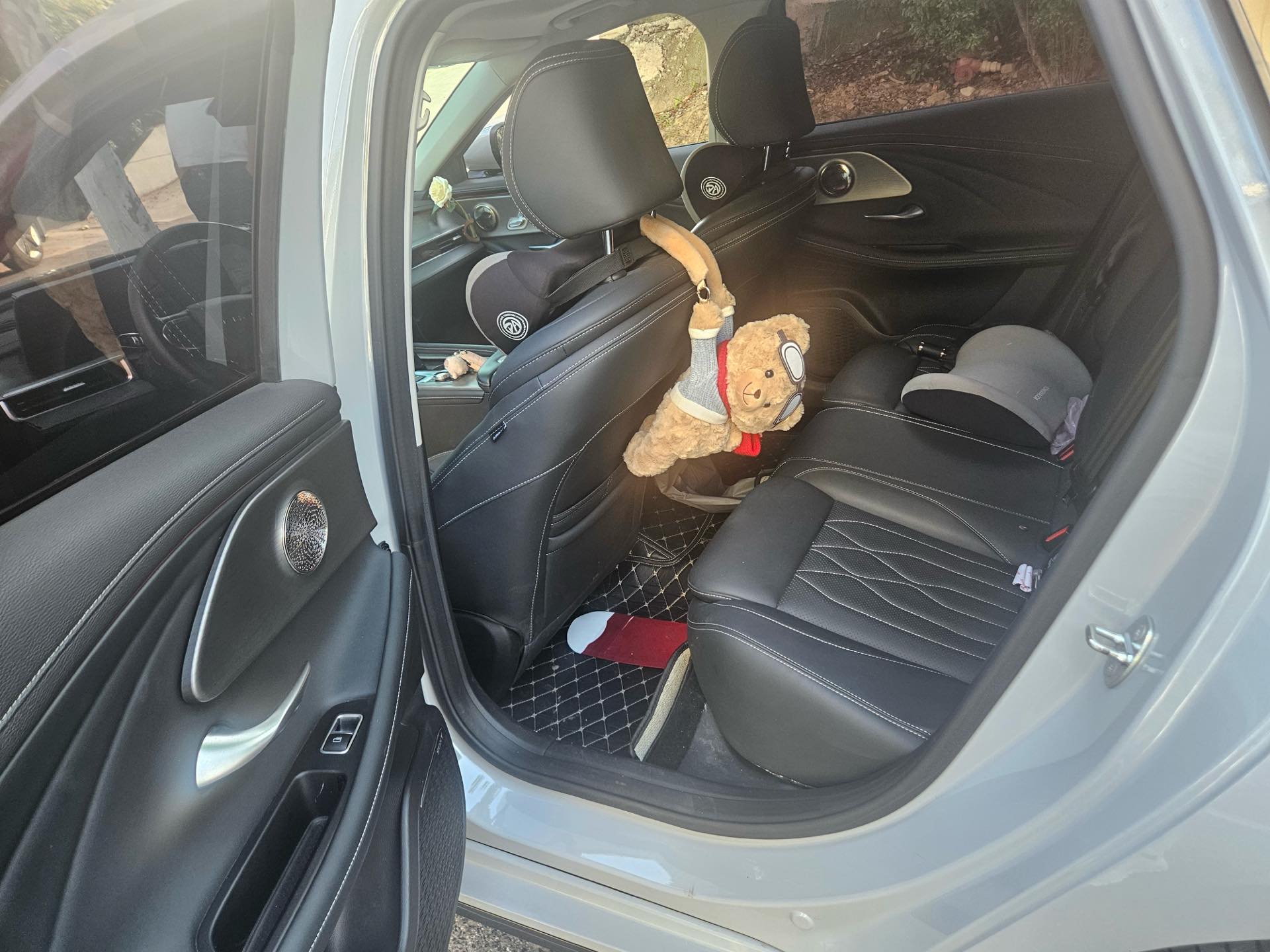 Chery Arrizo 8 2024 #4 Chery Arrizo 8 2024 صورة سيارة #4