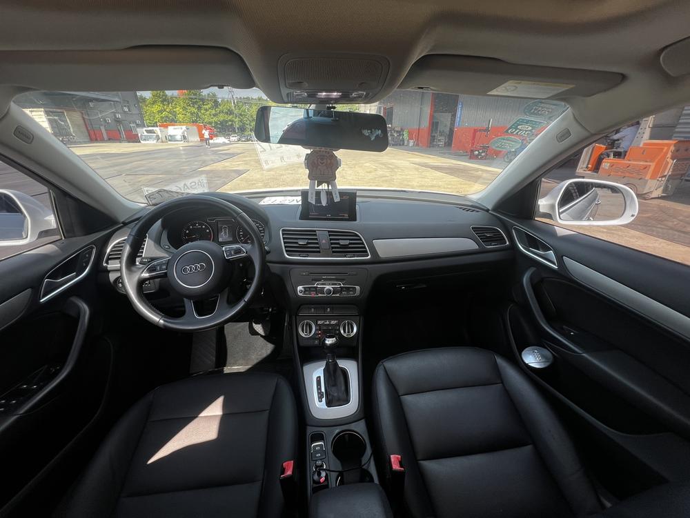 Audi Q3 2014 car image #12
