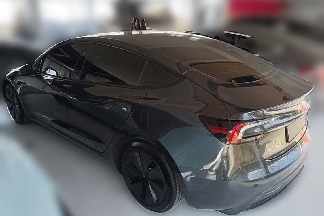 Tesla Model 3 2024 صورة سيارة #3