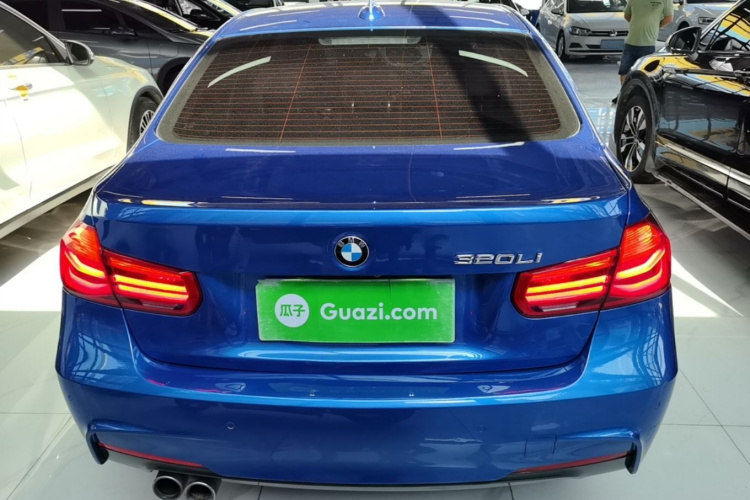 BMW 3 Series 2018 #6 BMW 3 Series 2018 car image #6