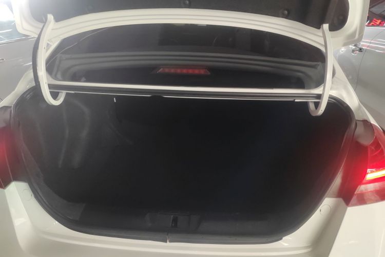 GEELY Emgrand 2020 #19 GEELY Emgrand 2020 car image #19