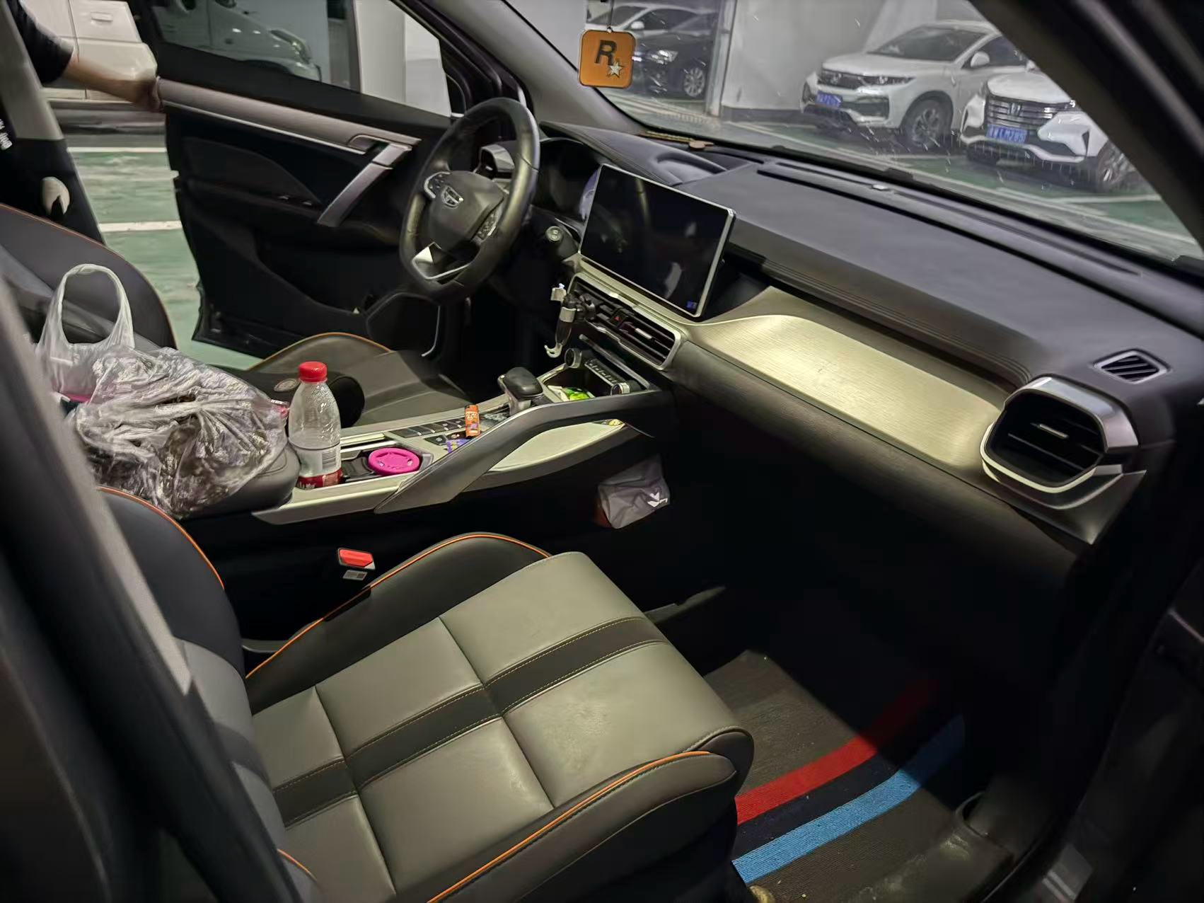 GEELY Coolray 2023 immagine di auto #3