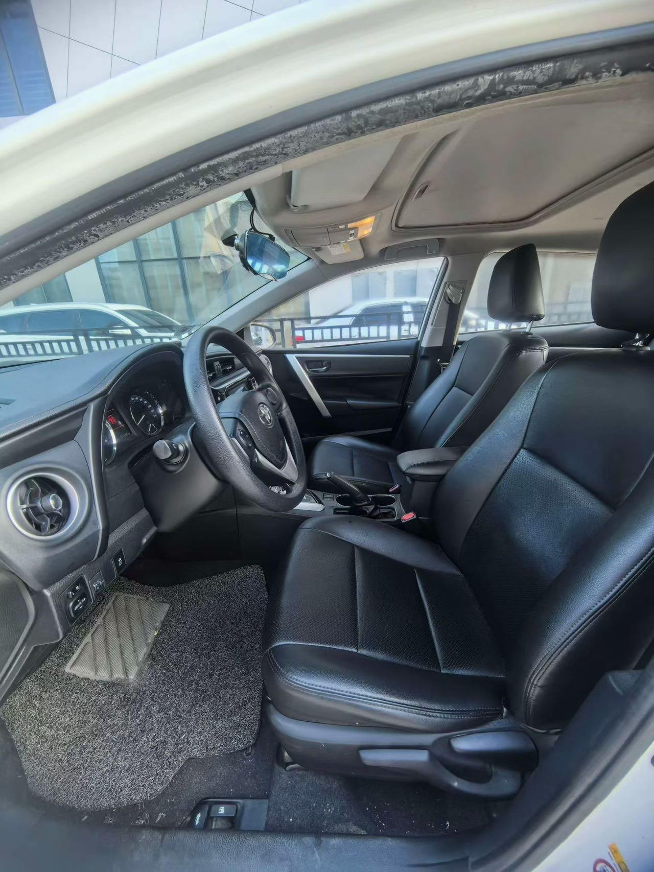 Toyota Corolla 2017 car image #6