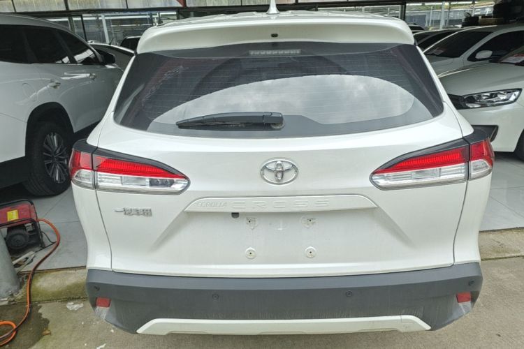 Toyota Corolla Cross 2025 immagine di auto #6
