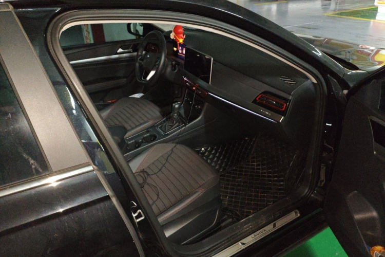 Volkswagen Lavida 2024 car image #25