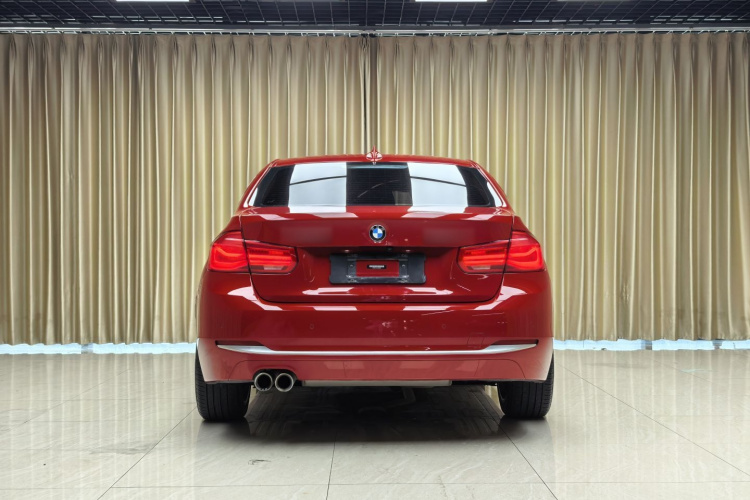 BMW 3 Series 2018 car image #7