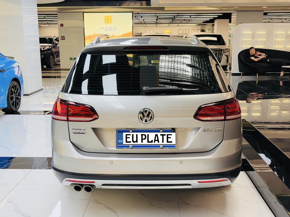 Volkswagen Golf (Imported) 2019 car image #4