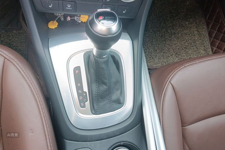 Audi Q3 2015 #16 Audi Q3 2015 car image #16