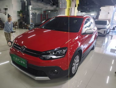 Volkswagen Polo 2015 car image 
