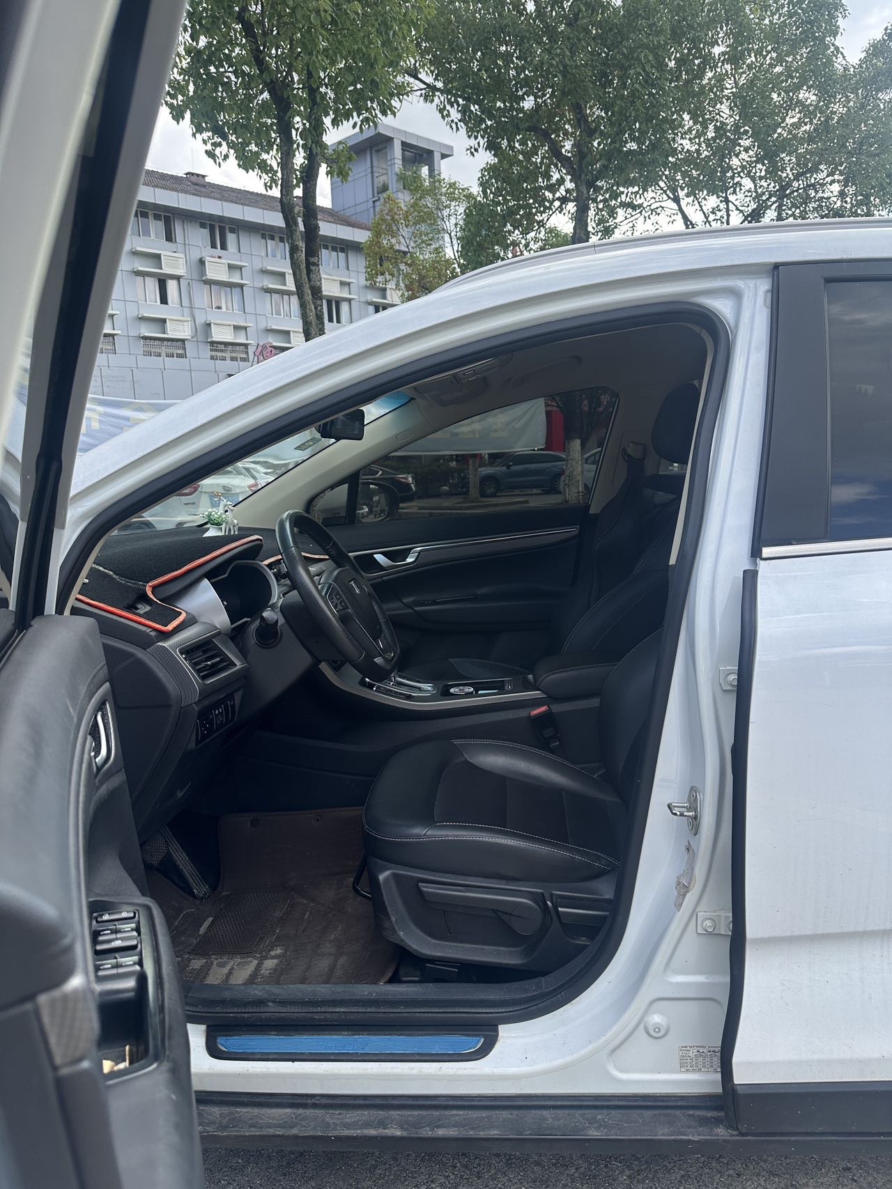 GEELY Emgrand GS 2018 car image #5