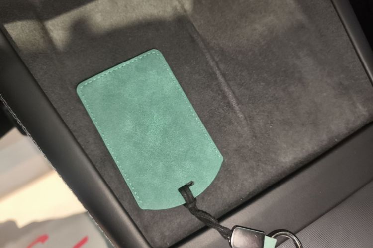 Tesla Model 3 2024 car image #9
