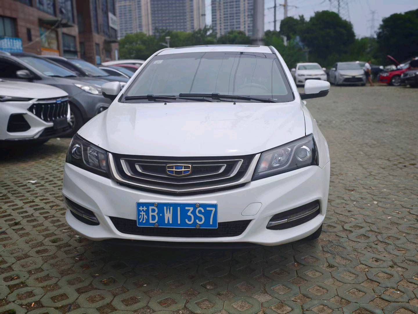 GEELY Emgrand 2018 #4 GEELY Emgrand 2018 car image #4