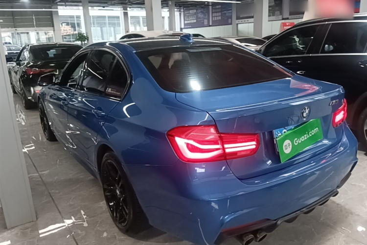 BMW 3 Series 2017 #7 BMW 3 Series 2017 car image #7