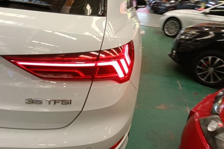 Audi Q3 2021 #8 Audi Q3 2021 car image #8