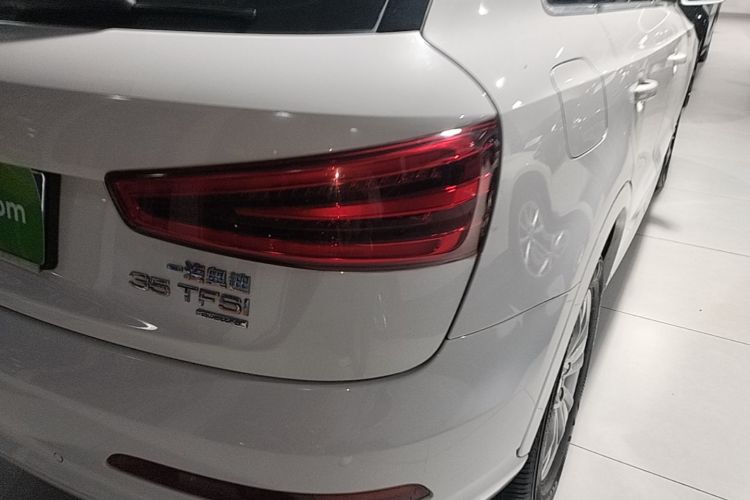 Audi Q3 2015 #8 Audi Q3 2015 car image #8