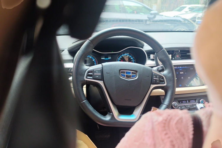 GEELY Emgrand 2018 immagine di auto #11