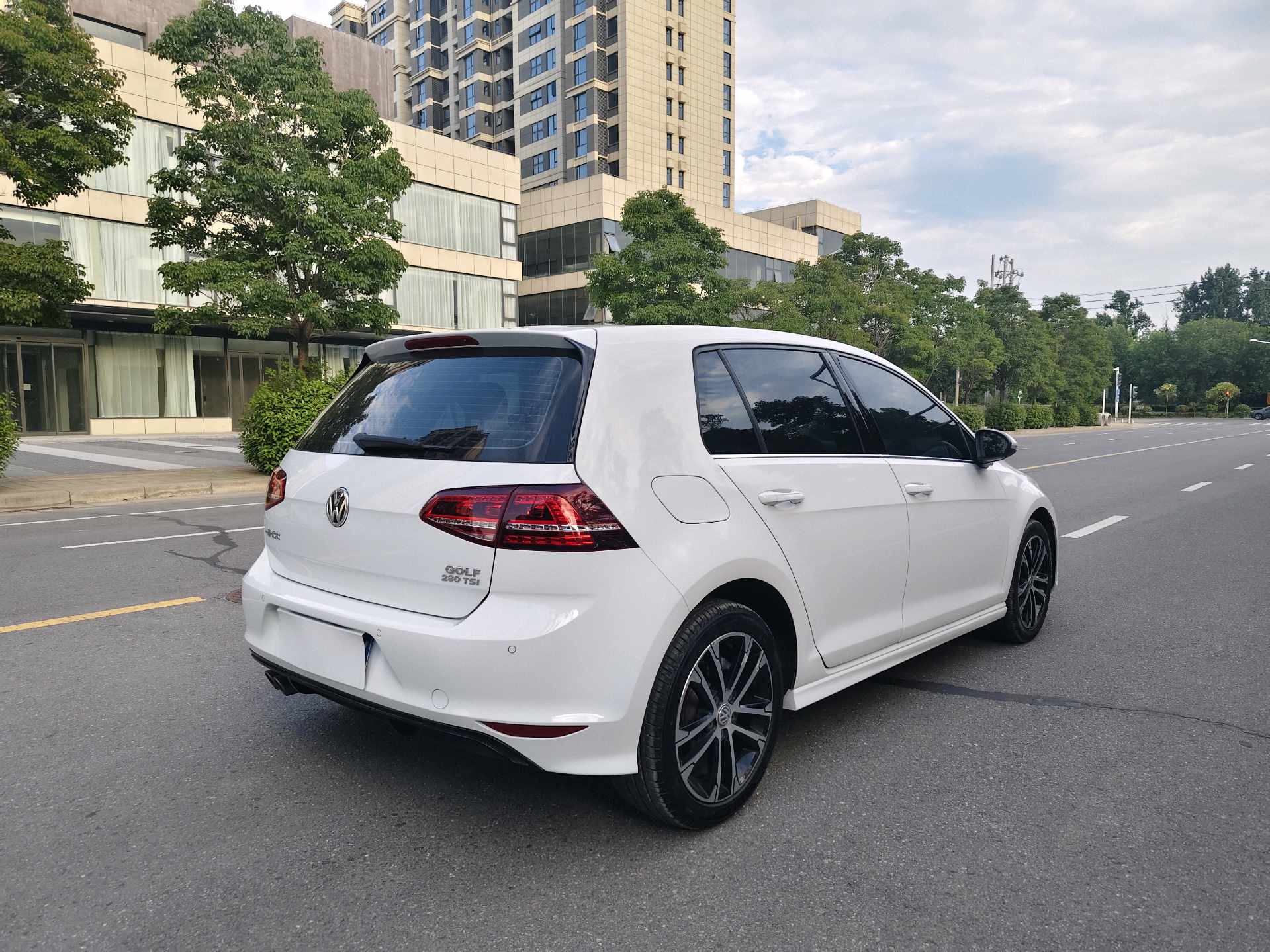 Volkswagen Golf 2017 #4 Volkswagen Golf 2017 car image #4
