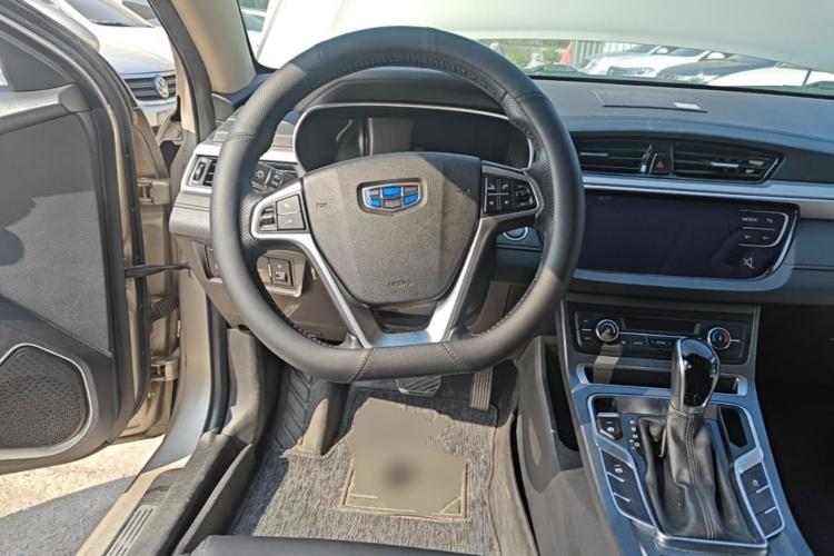 GEELY Emgrand 2018 immagine di auto #11