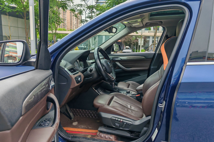 BMW X1 2019 car image #16