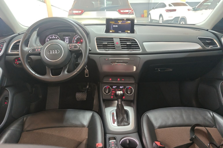 Audi Q3 2017 #10 Audi Q3 2017 immagine di auto #10