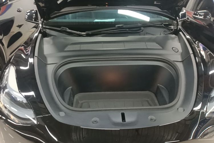 Tesla Model Y 2022 #20 Tesla Model Y 2022 car image #20