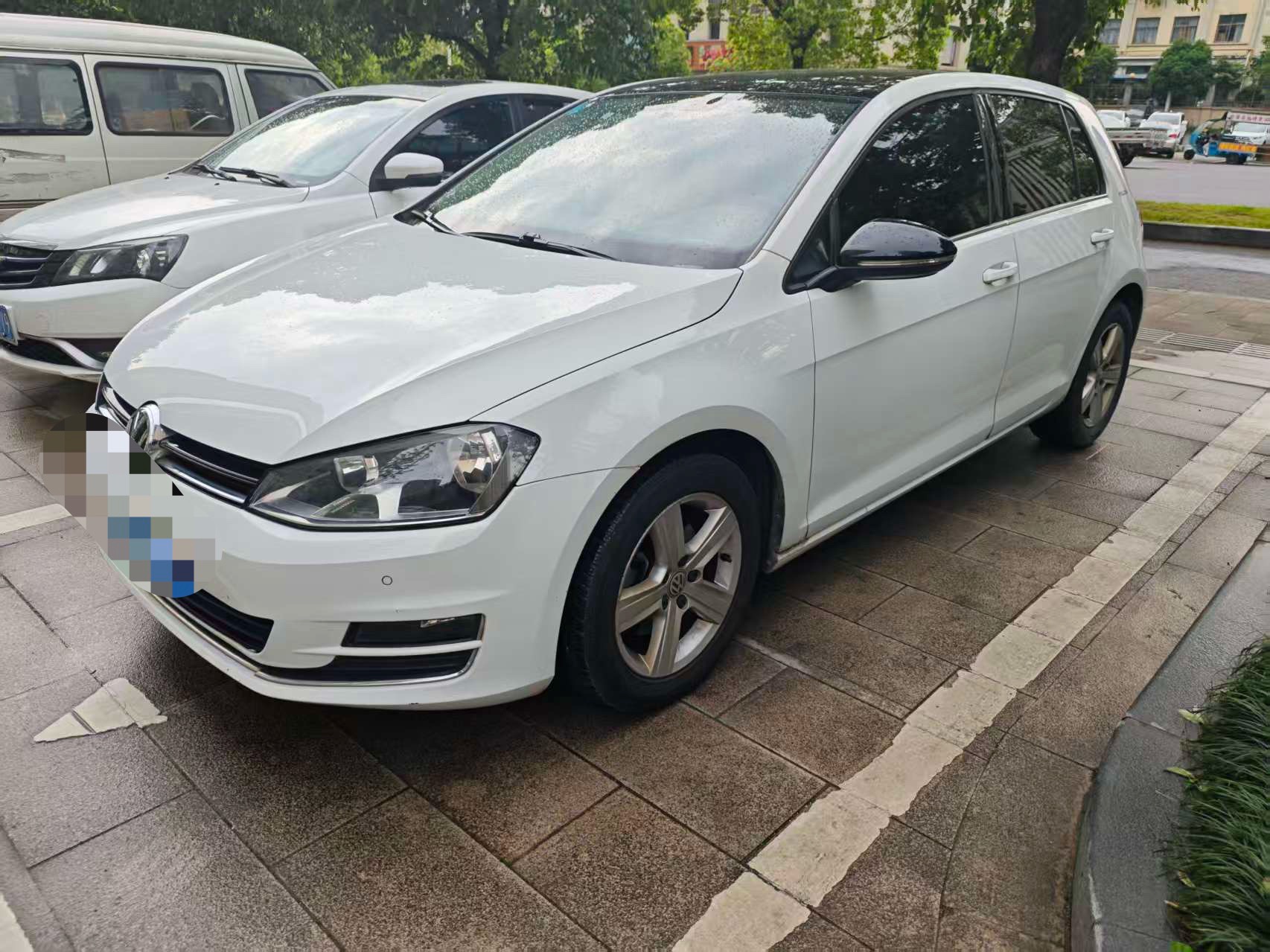 Volkswagen Golf 2017 car image 